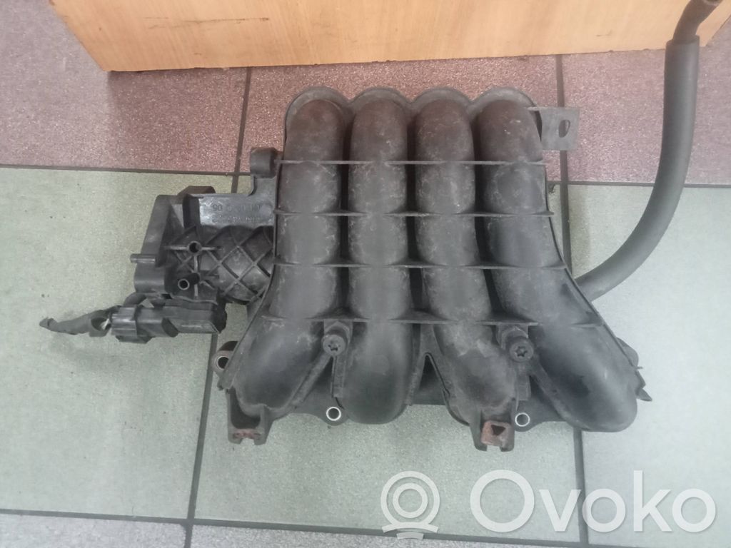Mitsubishi Colt Intake manifold 