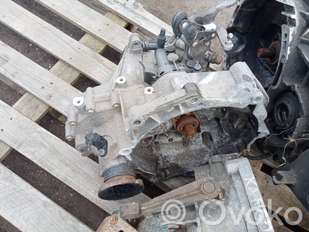 Volkswagen Polo Manuaalinen 5-portainen vaihdelaatikko 