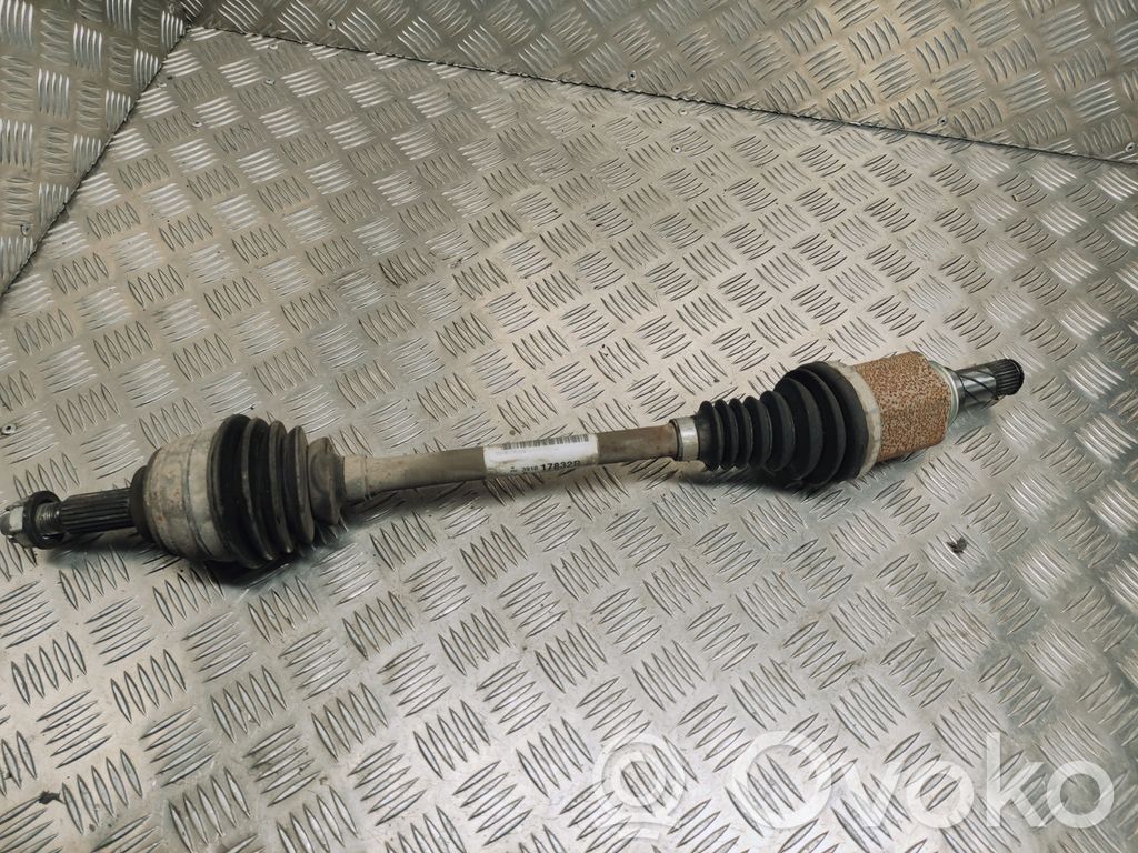 Dacia Sandero Front driveshaft 