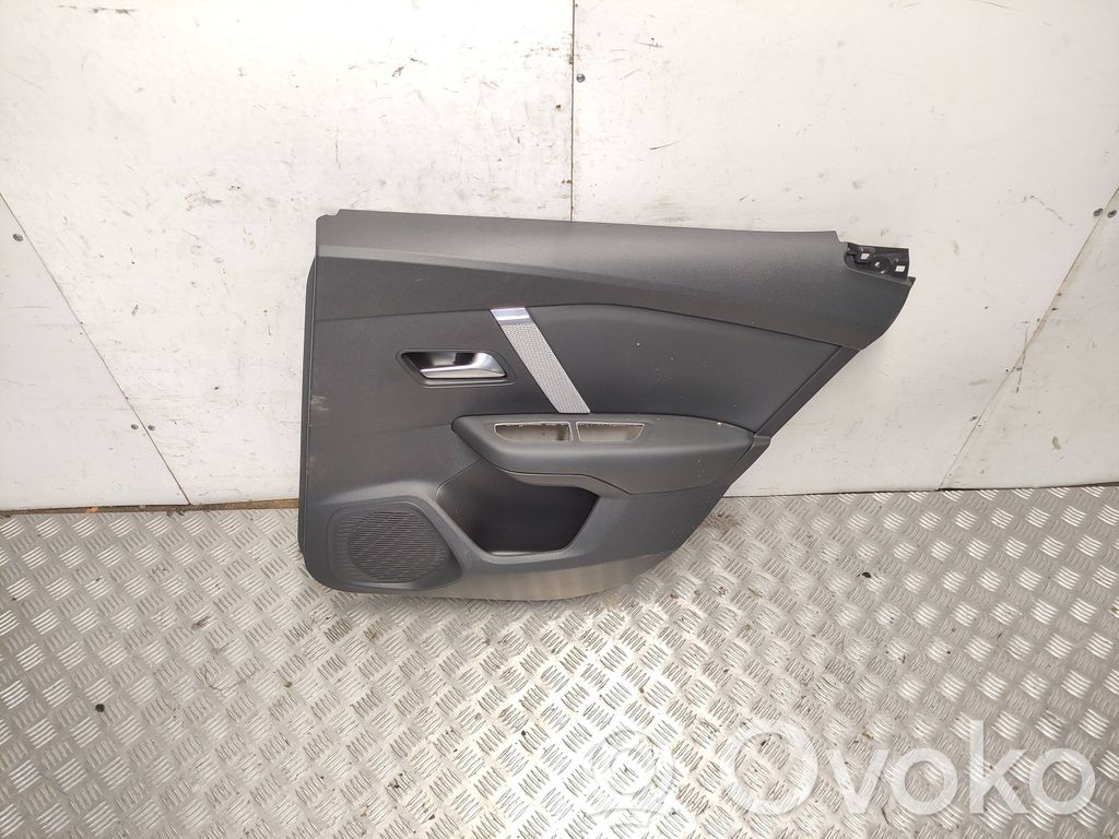 Citroen C4 III e-C4 Apšuvums aizmugurējām durvīm 