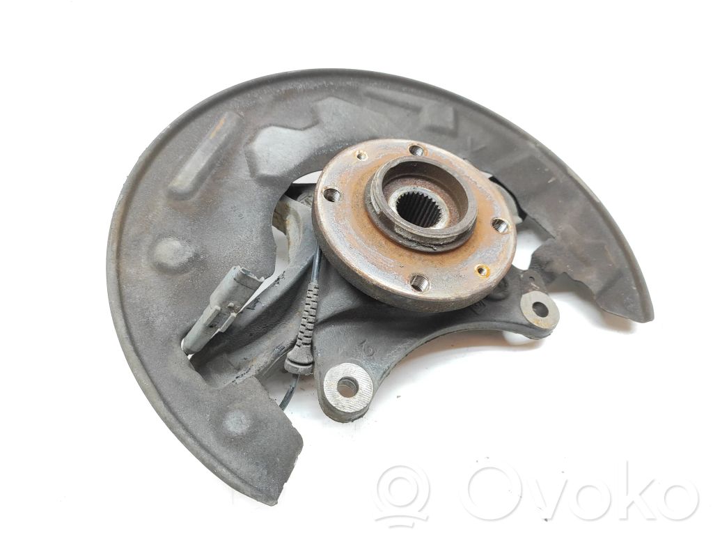Front wheel hub