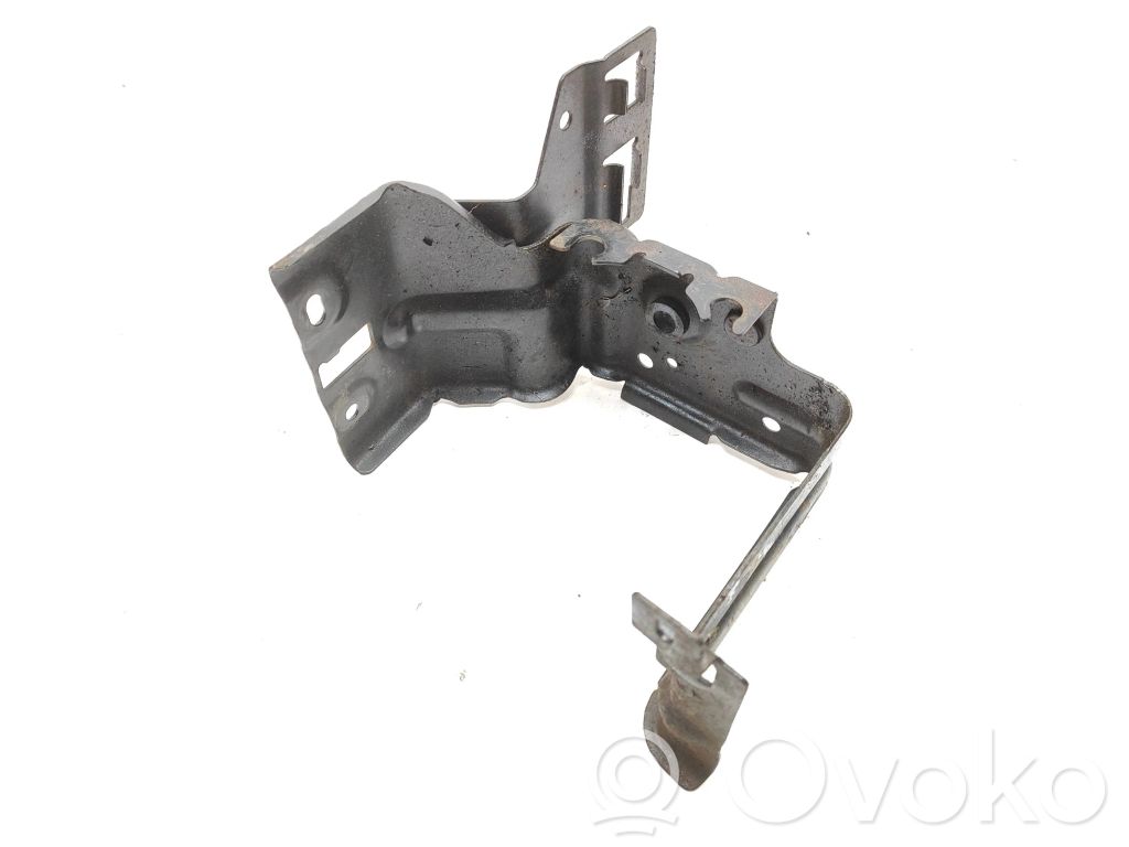Citroen DS5 ABS pump bracket 