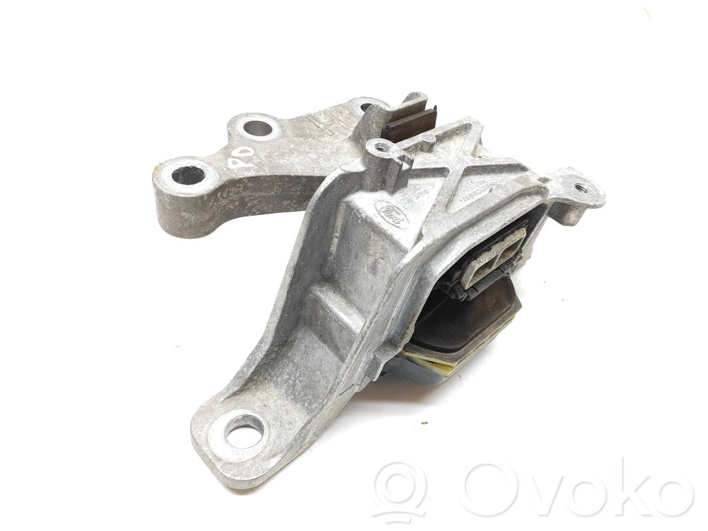 Ford Focus Engine mount bracket 