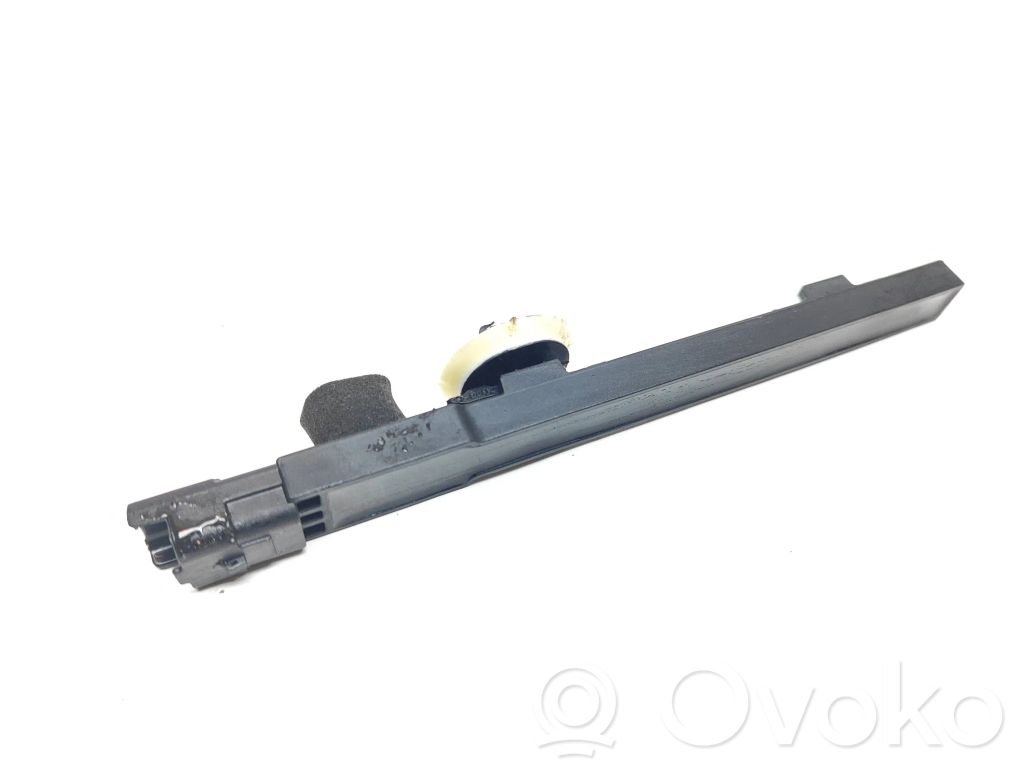 Peugeot 208 II Keyless system antenna 