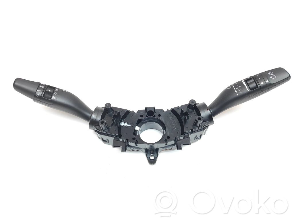 KIA Stonic Interruptor de control multifunción 