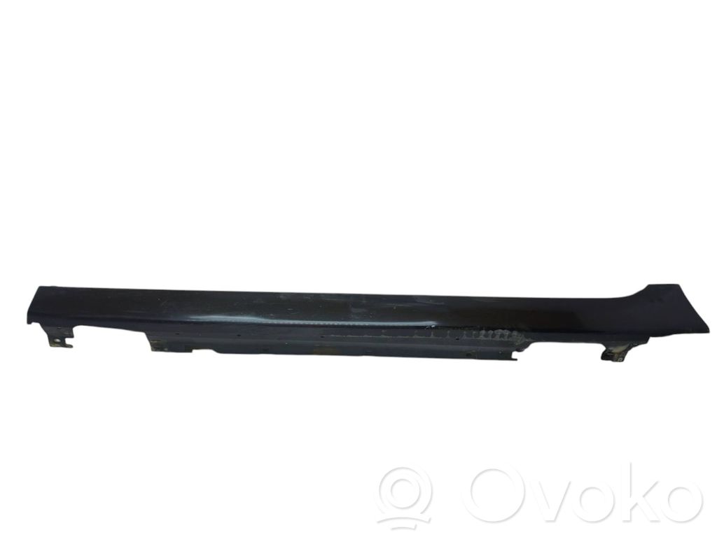 BMW 2 F46 Listón 