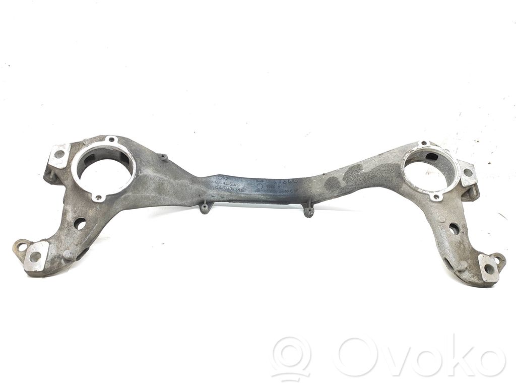 Porsche Cayenne (92A) Engine mounting bracket 