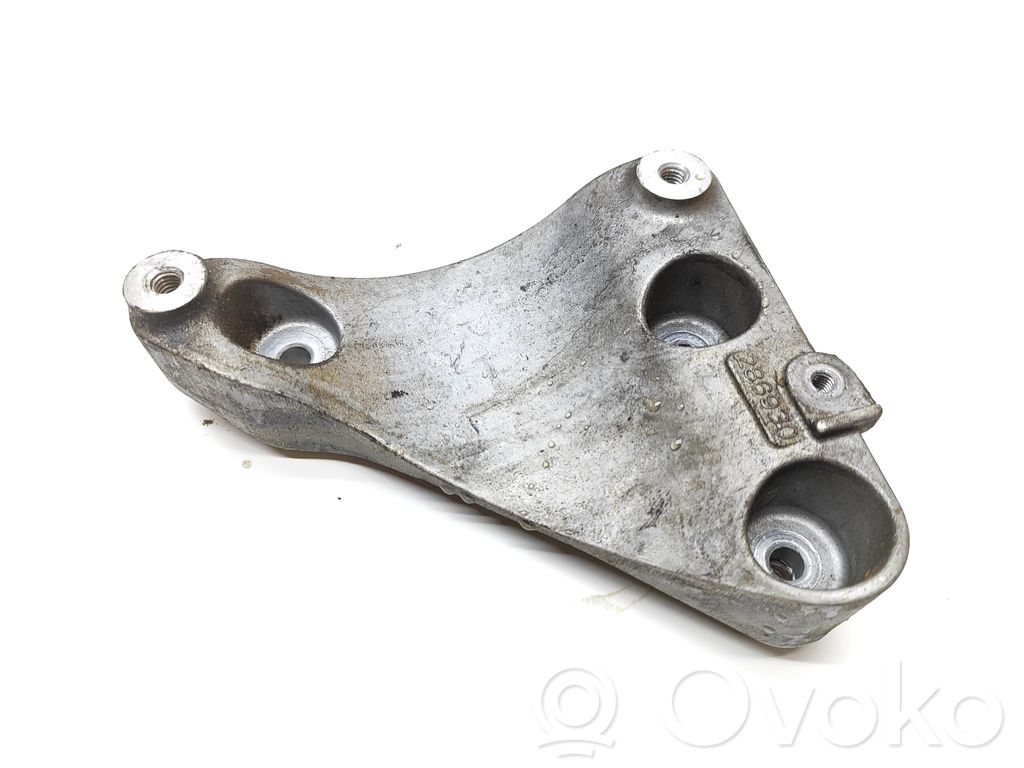 Maserati Ghibli A/C compressor mount bracket 