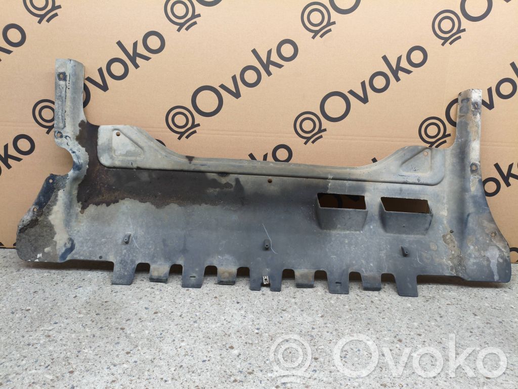 Volkswagen Tiguan Allspace Engine splash shield/under tray 
