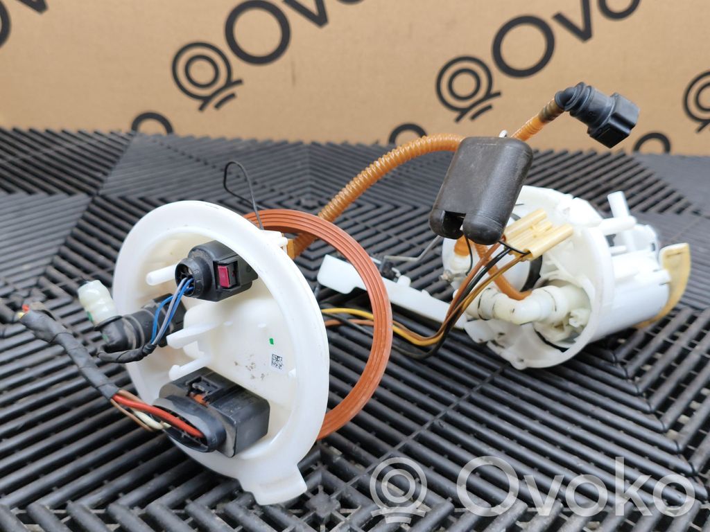 Audi Q7 4M Bomba interna de combustible 