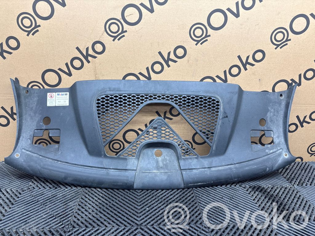 Porsche Macan (95B) Plaque avant support serrure de capot