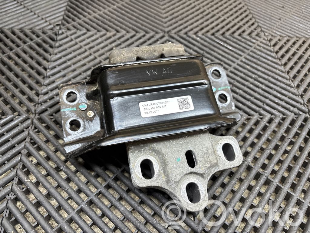 Volkswagen Tiguan Allspace Dzinēja spilvens