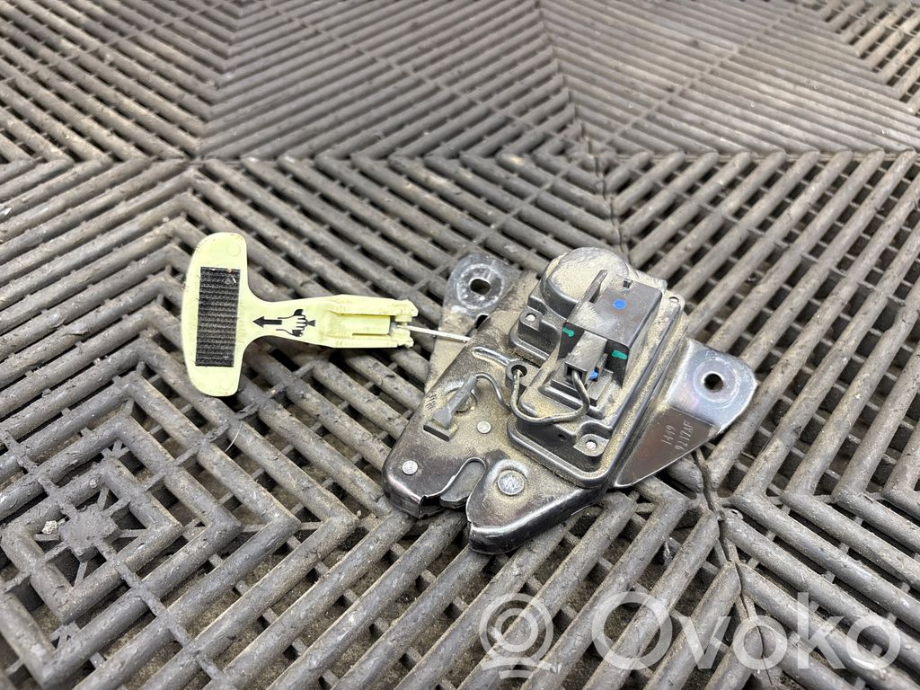 Dodge Challenger Tailgate/trunk/boot lock/catch/latch 