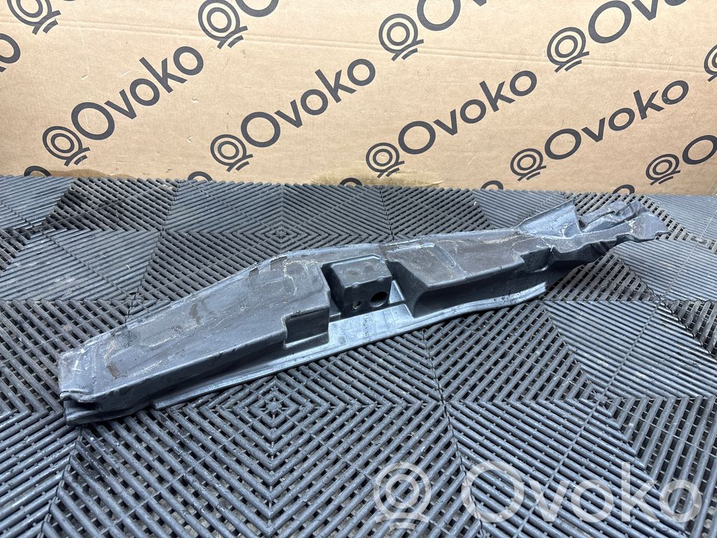 Alfa Romeo Stelvio Lokasuojan vaahtomuovituki/tiiviste 