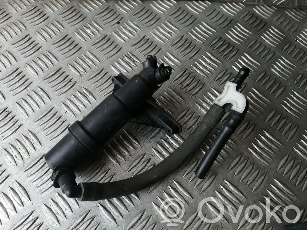 BMW 5 E60 E61 Ajovalonpesimen pesusuutin 