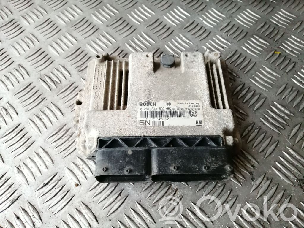 Opel Zafira B Engine control unit/module 