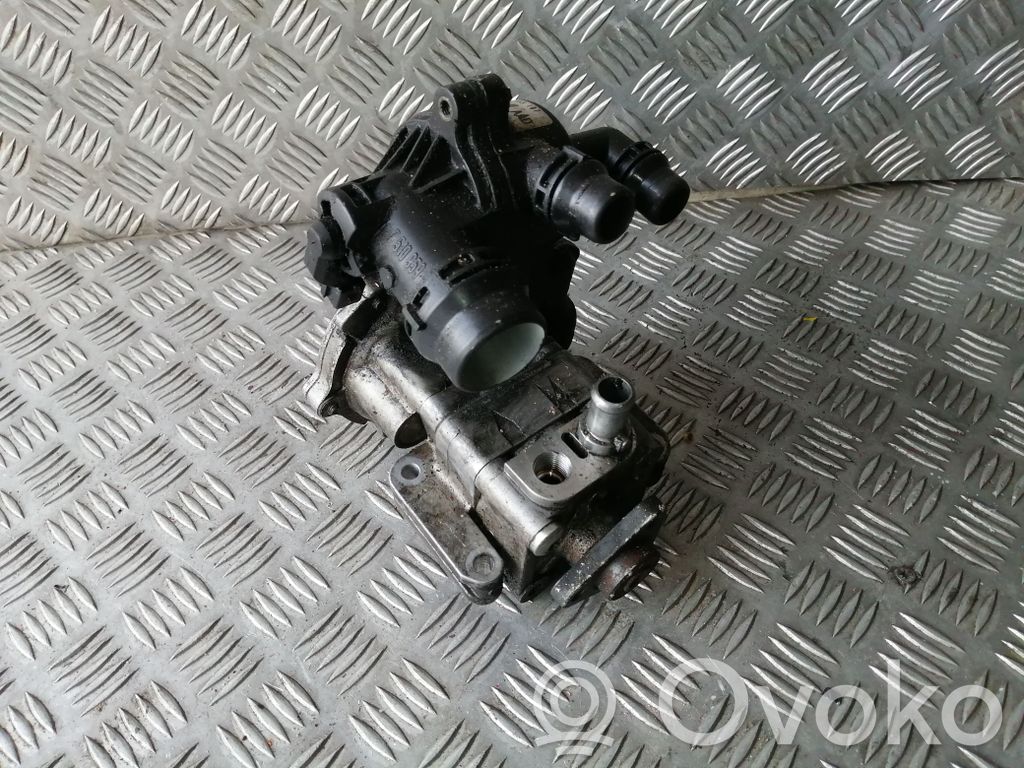 BMW 3 E46 Vairo stiprintuvo siurblys 