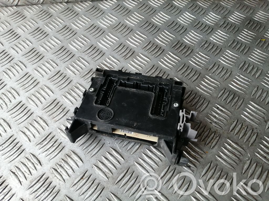 Ford Fiesta Comfort/convenience module 