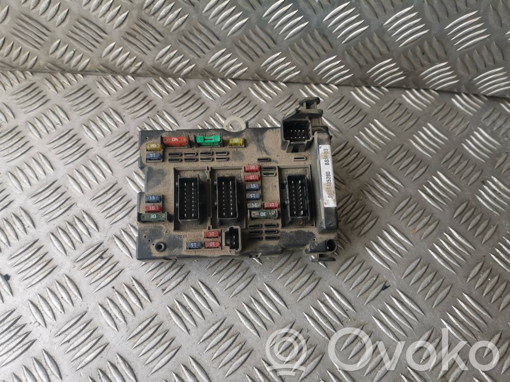 Peugeot 307 Fuse module 