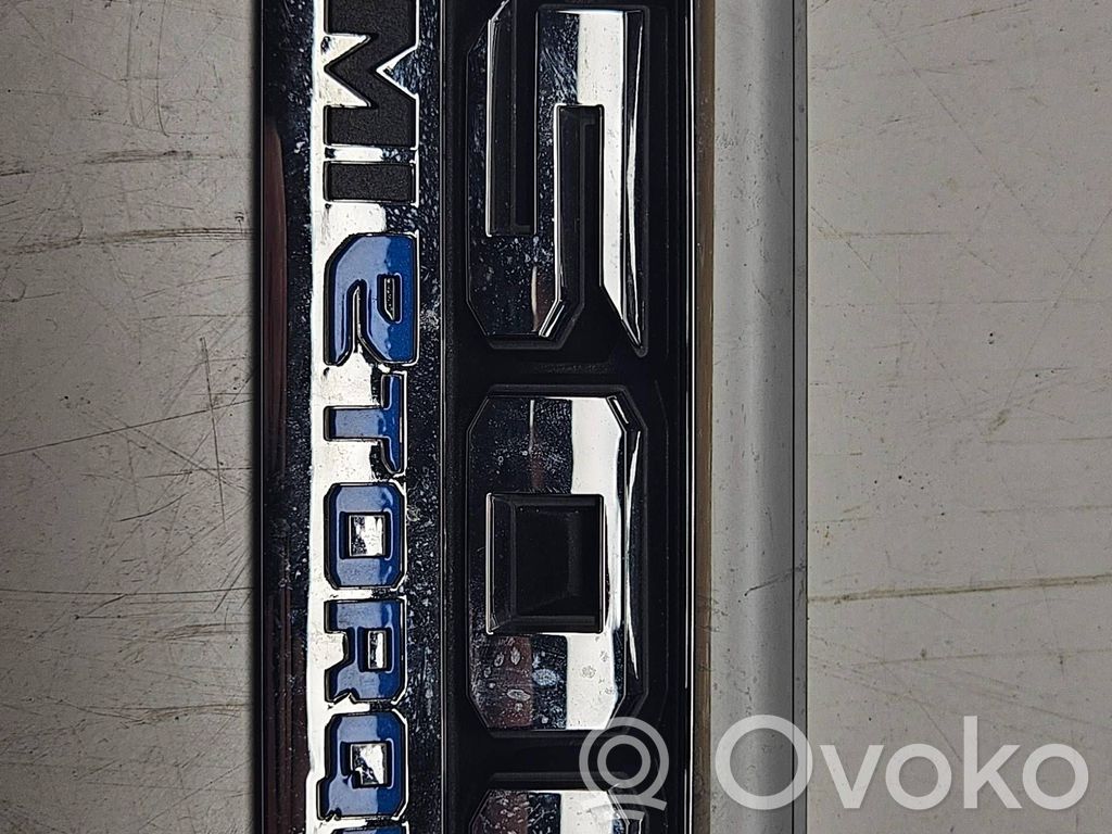 Dodge RAM Grille calandre de capot 