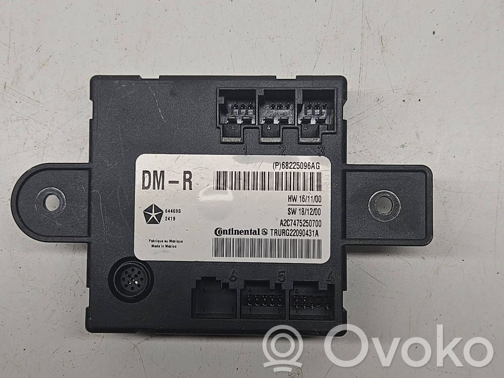 Chrysler Pacifica Door control unit/module 