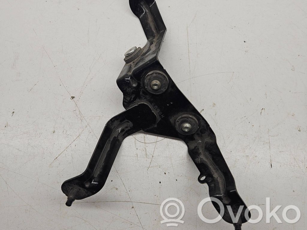 Ford Mustang VI Uchwyt / Mocowanie pompy ABS 