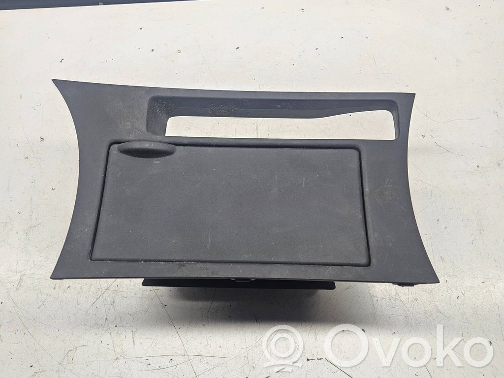 Mukiteline edessä   BBM464361,K3006