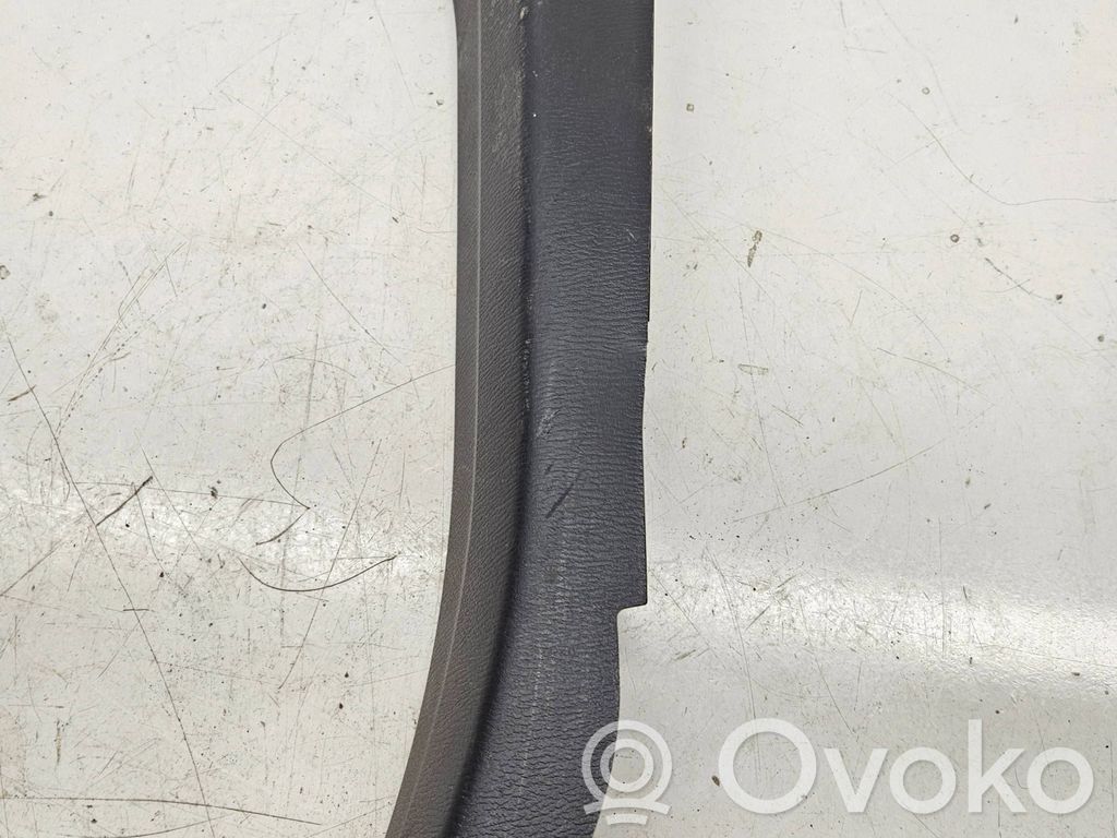 Mazda 3 II Takaoven kynnyksen suojalista 