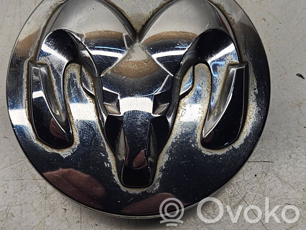 Dodge RAM Tapacubos original de rueda 