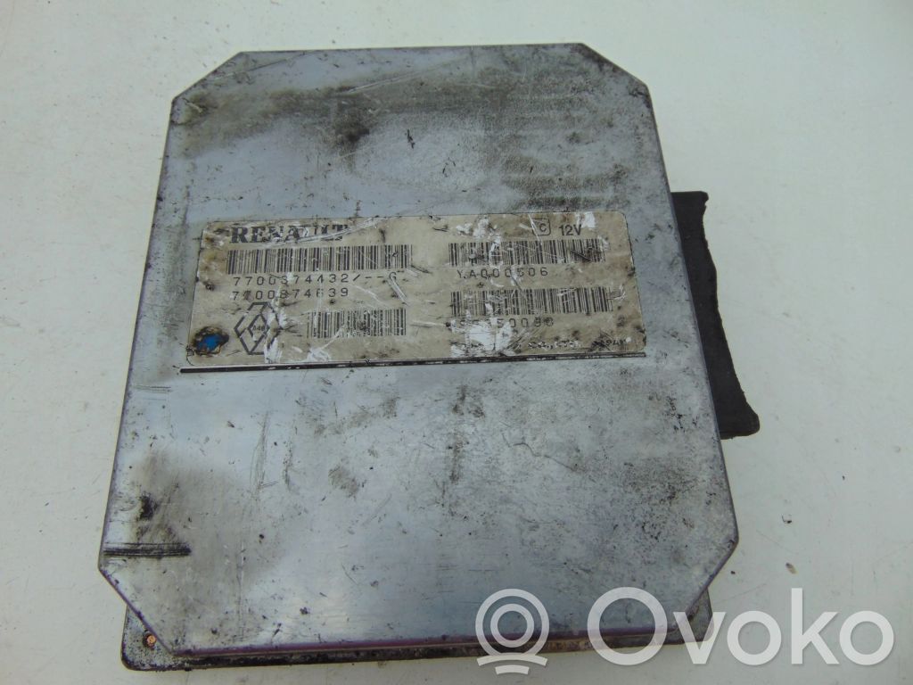 Renault Safrane Engine control unit/module 