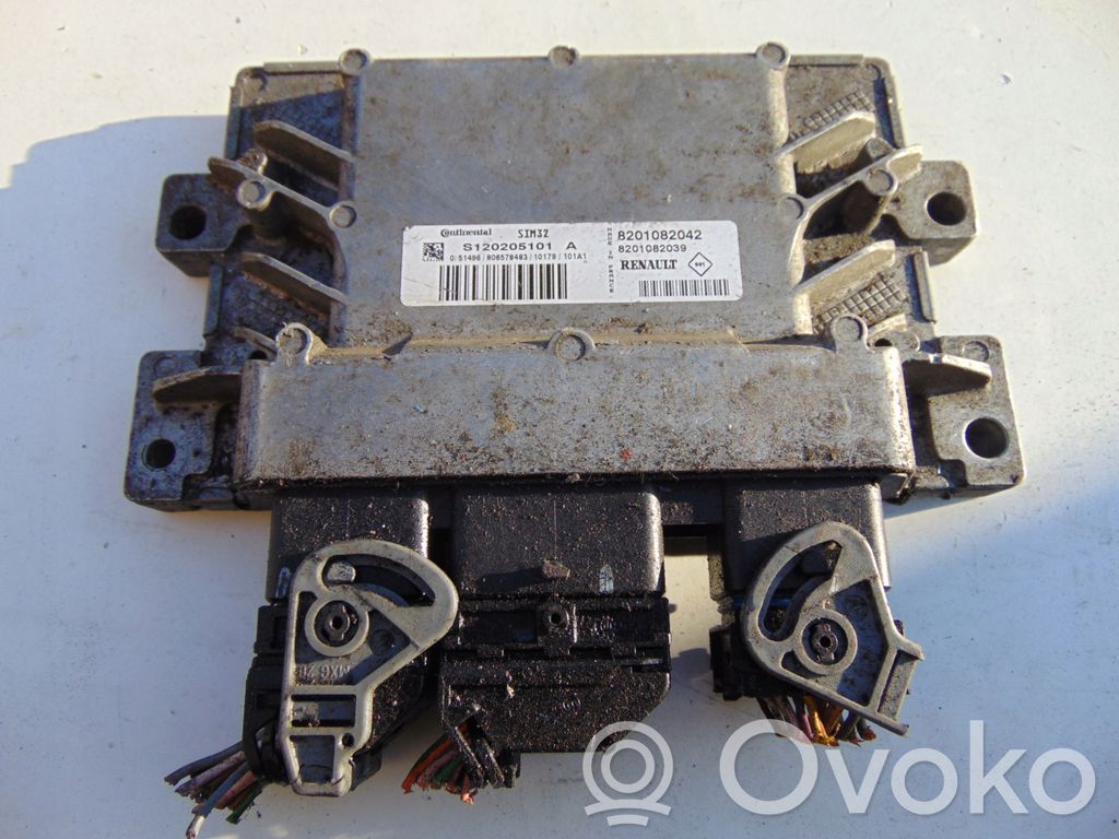 Dacia Sandero Engine control unit/module 