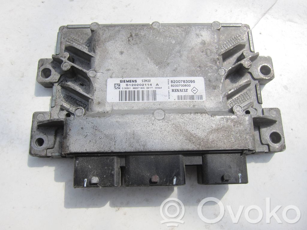 Renault Clio III Engine control unit/module 