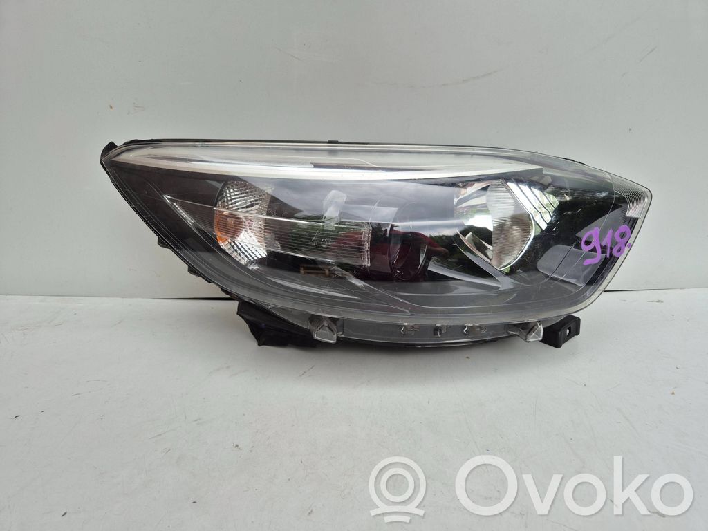 Renault Captur Lampa przednia 
