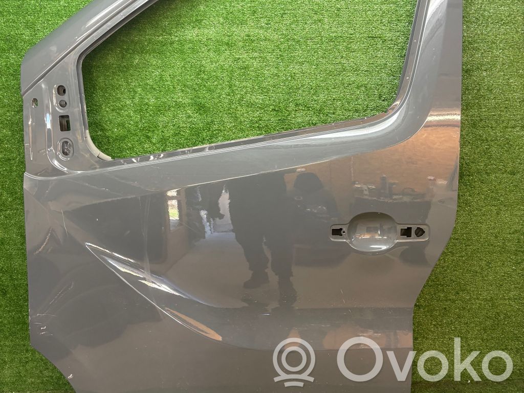 Renault Trafic III (X82) Front door 