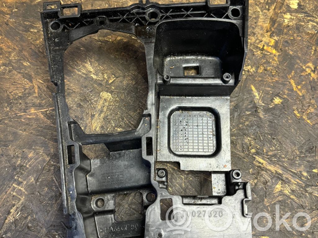 BMW X5 E70 Ātrumu pārslēgšanas sviras dekoratīvā apdare (plastmasas) 