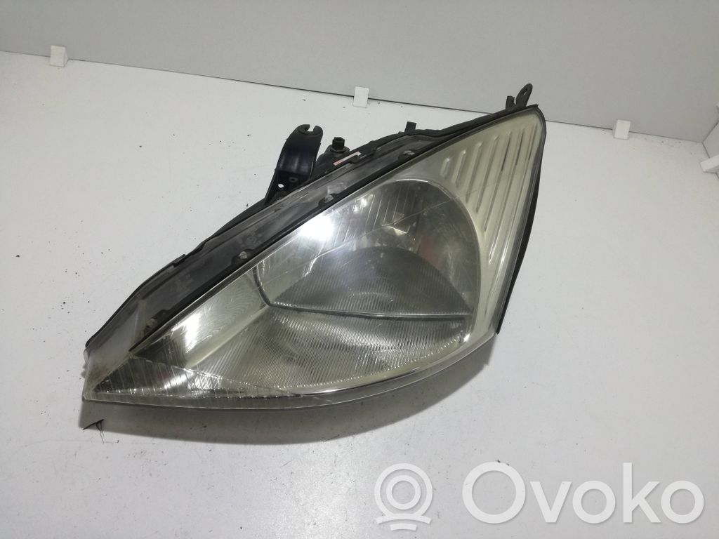 Ford Focus Headlight/headlamp 