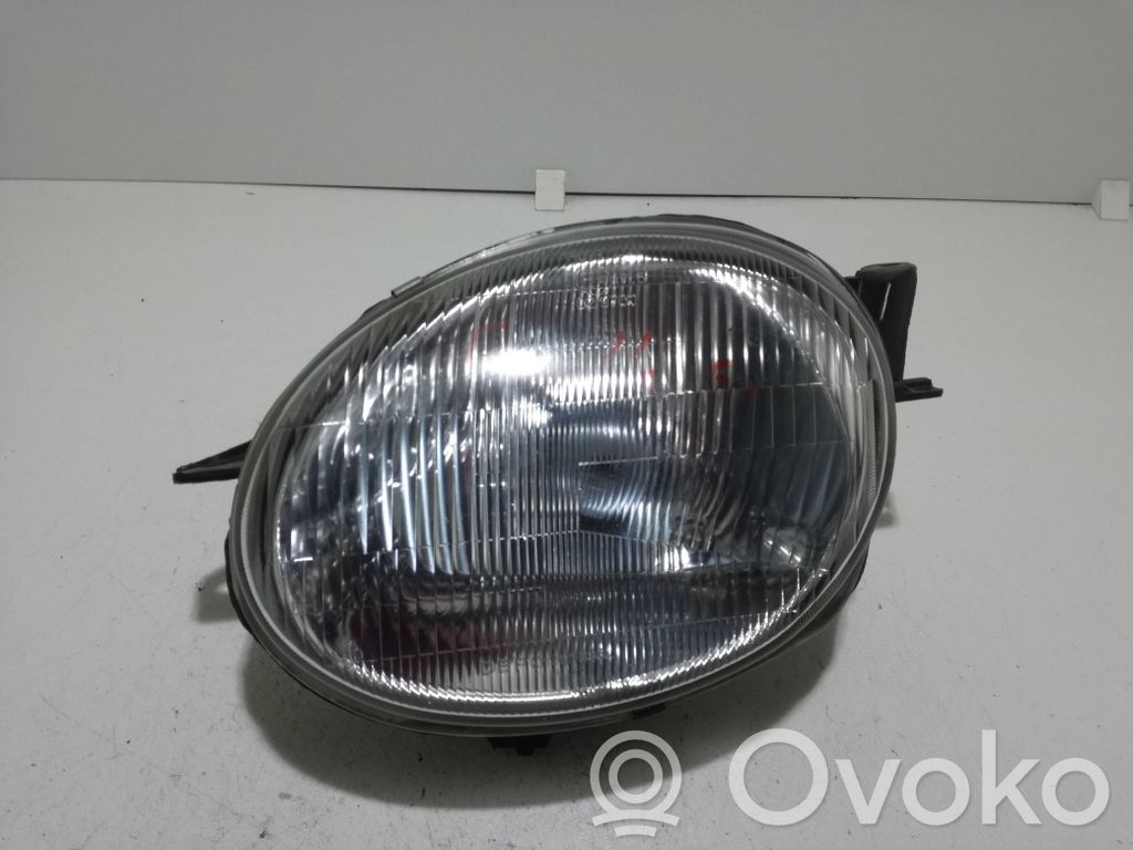 Toyota Corolla E110 Scheinwerfer 