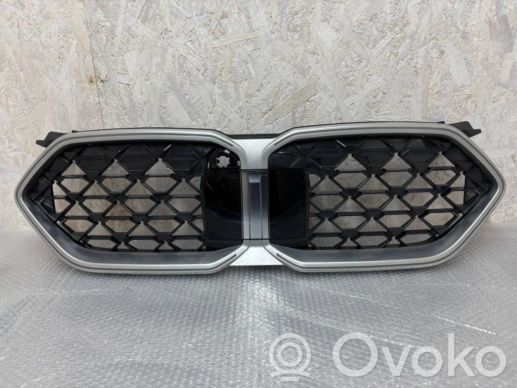 Front grill   5A35F89,18667510