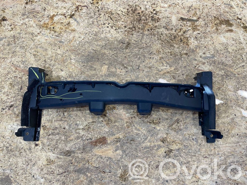 Mazda 2 Radiatoru dekoratīvā apdare 