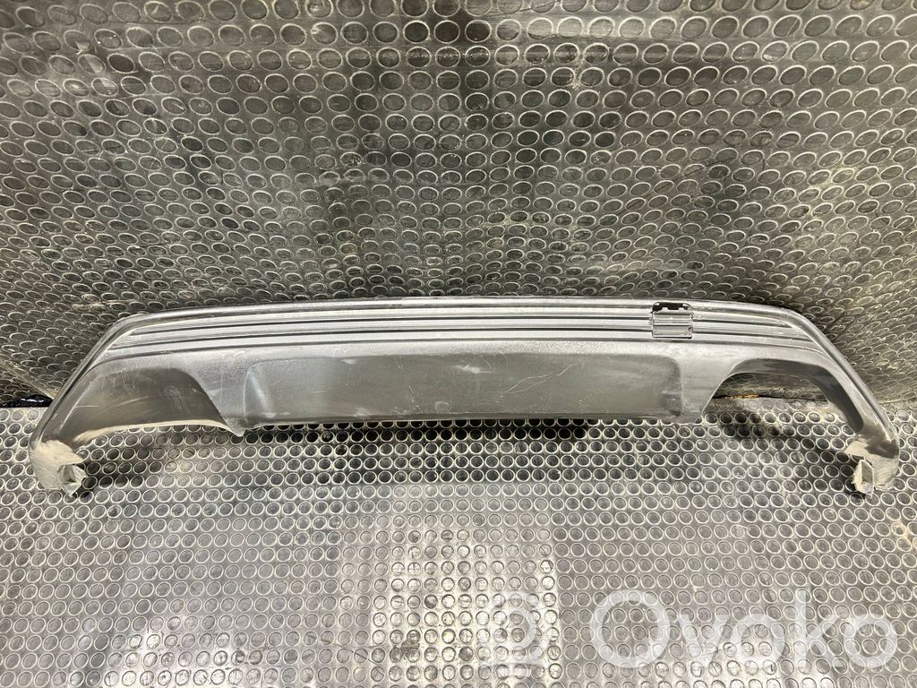 Ford Focus Dekoratīvās aizmugurē bampera ulikas 