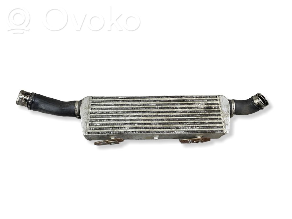 Starpdzesētāja radiators