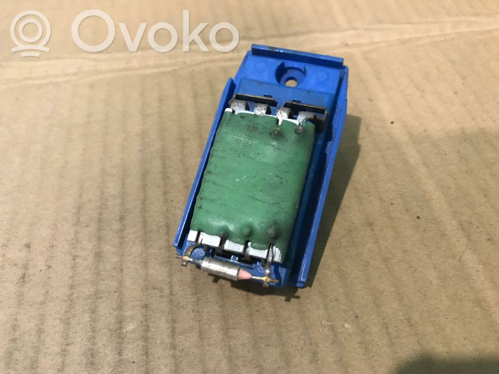 XS4H18B647BA Ford Focus Heater blower motor/fan resistor, €15.00 | RRR