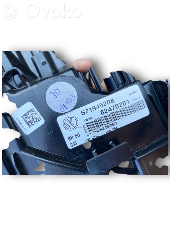 571945307 Volkswagen Tiguan Rückleuchte Heckleuchte innen, 1176.47 