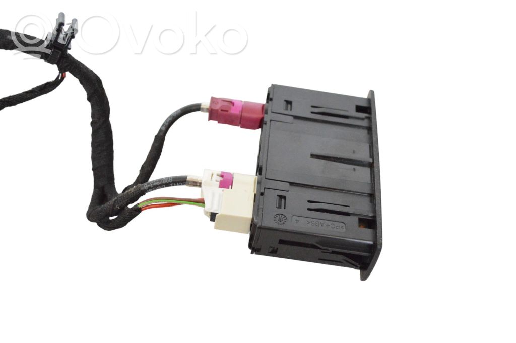 A2478203902 Mercedes-Benz A W177 USB-Anschluss, 32.00 € | RRR 