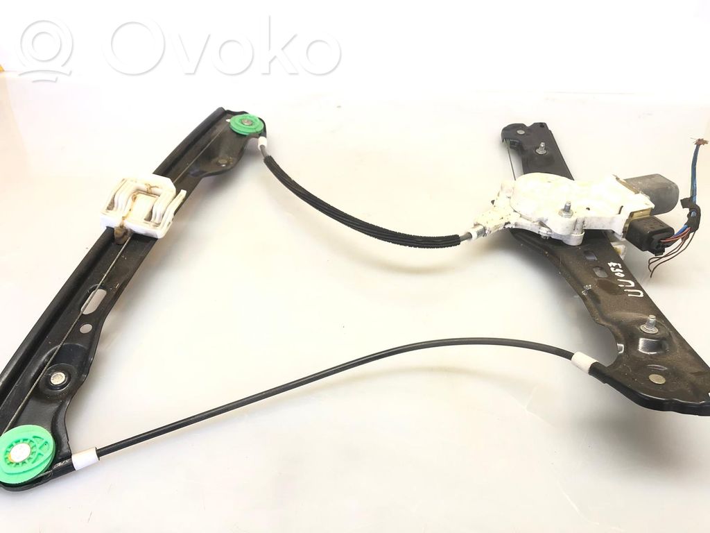 Priekšpusē elektriskā loga pacelšanas mehānisma komplekts