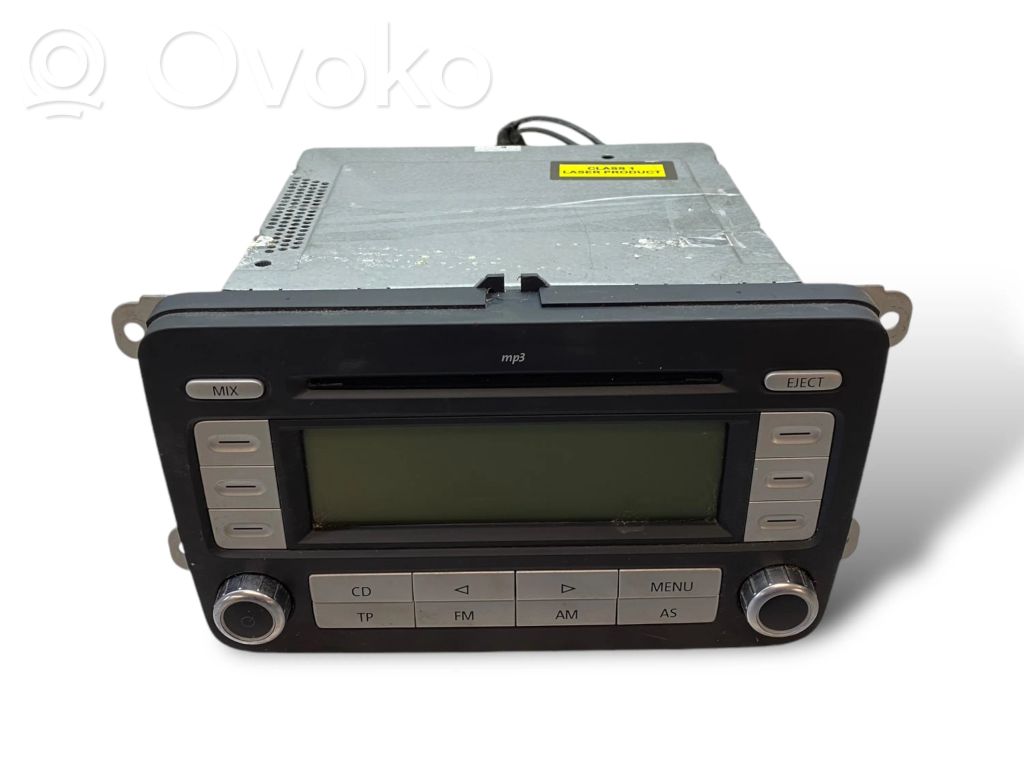 Radio / CD/DVD atskaņotājs / navigācija