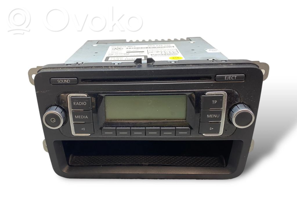 Radio / CD/DVD atskaņotājs / navigācija