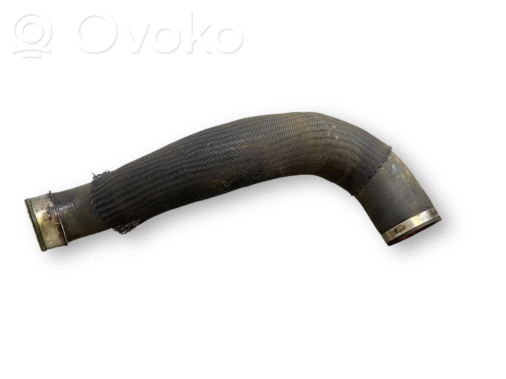 Interkūlera šļūtene (-es) / caurule (-es)
