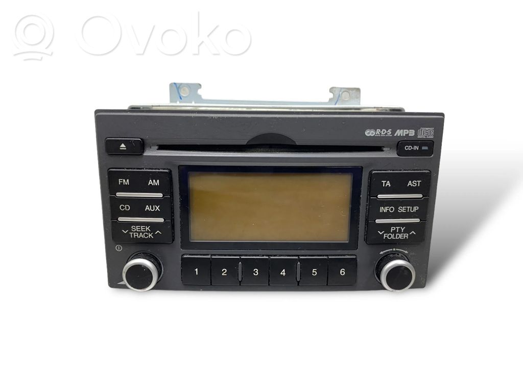 Radio / CD/DVD atskaņotājs / navigācija