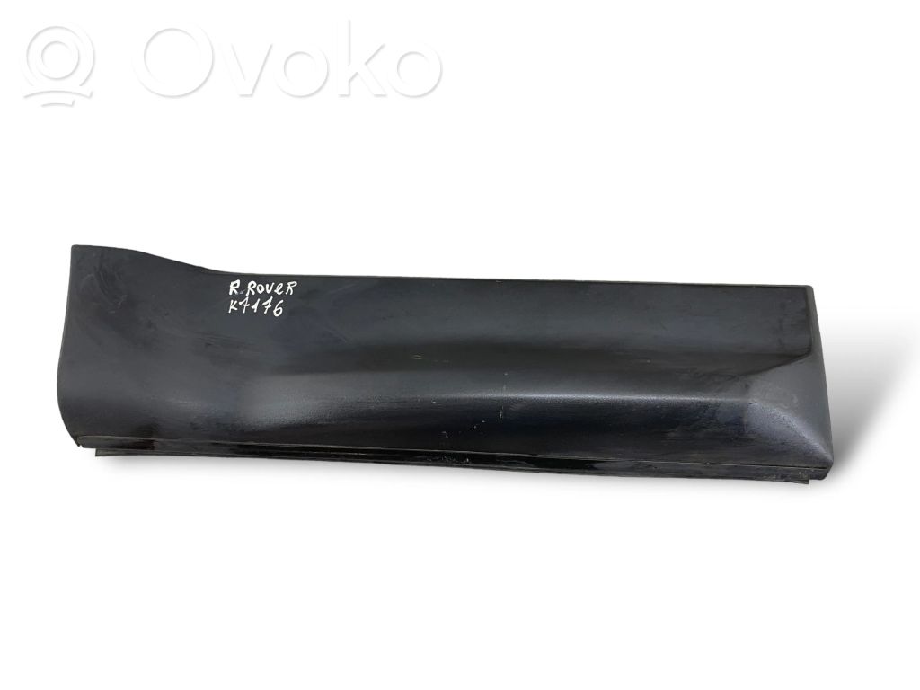 Aizmugurē durvju dekoratīvā apdare (moldings)